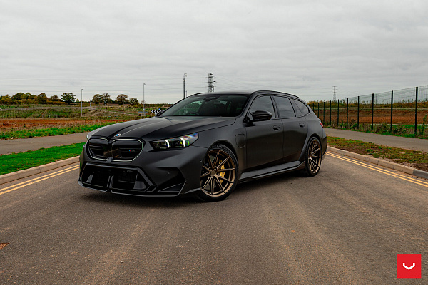 Фото дисков Vossen HFX-2 (5-Lug) Сатиновая темная бронза на BMW 5/M5 (G60/G90)