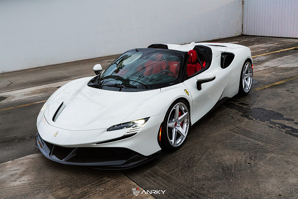 Фото дисков Anrky RS5.3 Глянцевый лак на Ferrari SF90