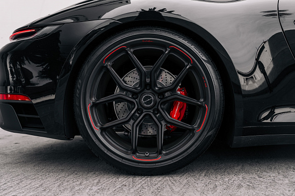 Фото дисков Brixton Forged CM5-RS Черный матовый на Porsche 911 VIII
