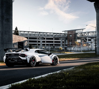 Фото дисков Brixton Forged TR05 на Lamborghini Huracan