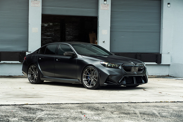 BMW G90 M5