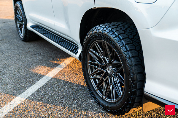 Фото дисков Vossen HF6-5 Сатиновый графит на Lexus GX II