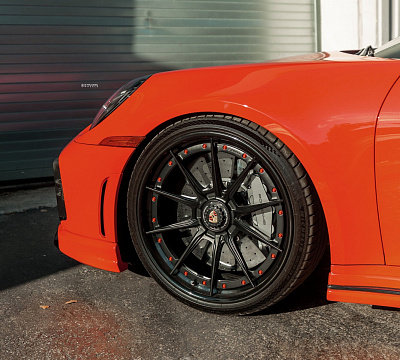 Фото дисков Strasse Wheels SV10 Deep Concave Duoblock на Porsche 911 VIII