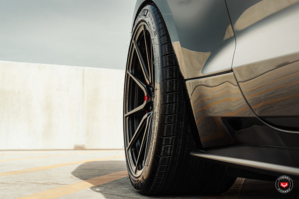 Фото дисков Vossen M-X2 Черный сатин на Ford Mustang VI