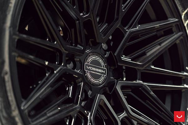 Фото дисков Vossen HF6-5 Черный сатин на Ford Bronco