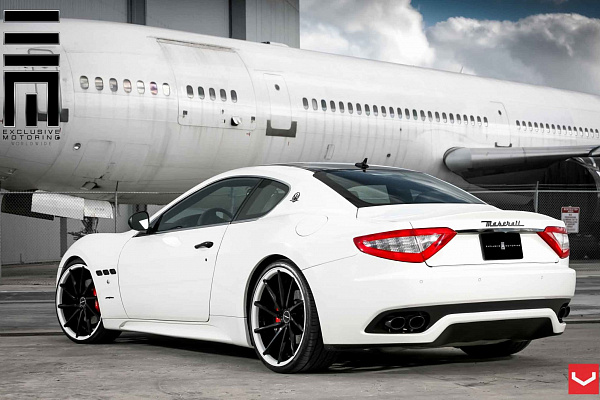 Фото дисков Vossen CVT Черный глянец на Maserati GranTurismo I