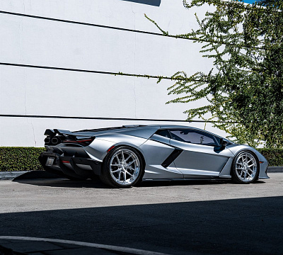 Фото дисков Anrky XR-301 на Lamborghini Revuelto
