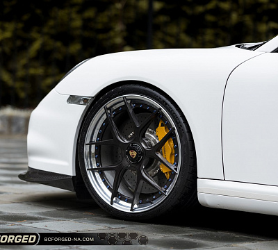 Фото дисков BC Forged HCS21 на Porsche 911 VI