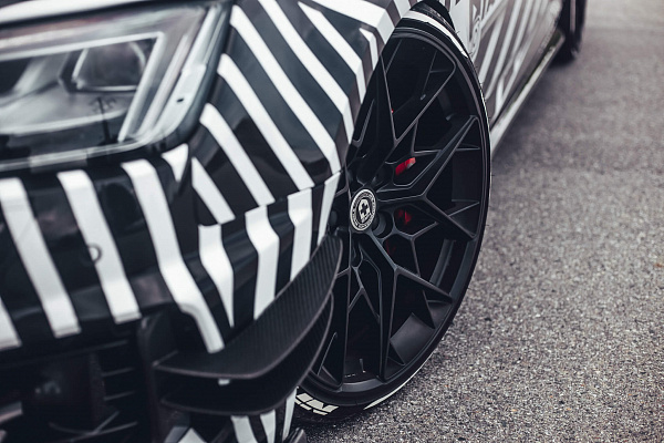 Фото дисков HRE FF10 Черный сатин на Audi A/S/RS 4 (B9)