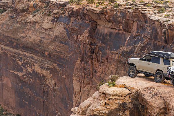 Фото дисков Black Rhino SENTINEL  на Toyota 4Runner V