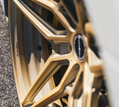 Фото дисков MV Forged VL22 на Ferrari 488