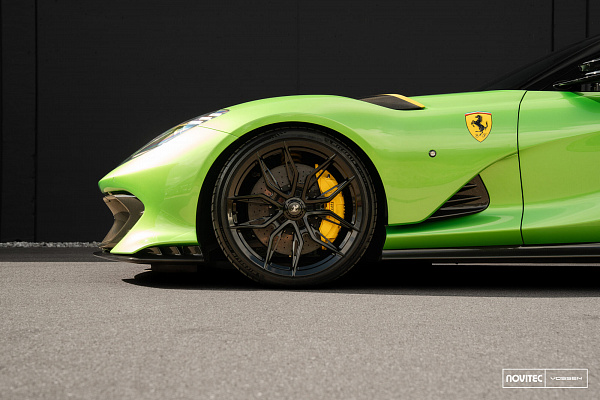 Фото дисков NOVITEC NF11 Черный глянец на Ferrari 812