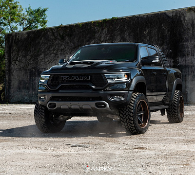 Фото дисков Anrky AN36-S на Ram 1500 V