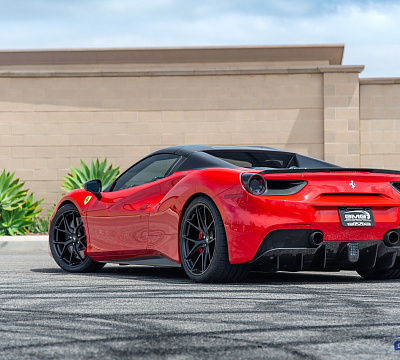 Фото дисков HRE P101 на Ferrari 488
