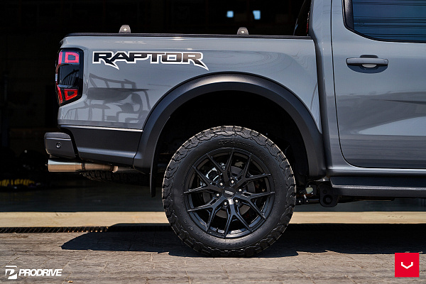 Фото дисков Vossen HF6-4 Черный сатин на Ford Ranger T6.2