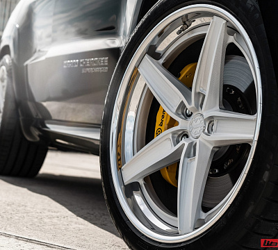 Фото дисков Anrky AN35 на Jeep Grand Cherokee IV