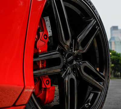 Фото дисков Vossen HF-1 на Ferrari 458