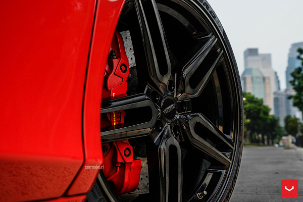 Фото дисков Vossen HF-1 Алмазная проточка на Ferrari 458