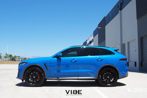Фото дисков HRE FF10 Черный сатин на Jaguar F-Pace