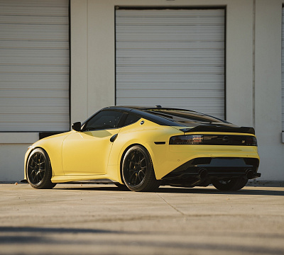 Фото дисков Rotiform LTN-J на Nissan Z