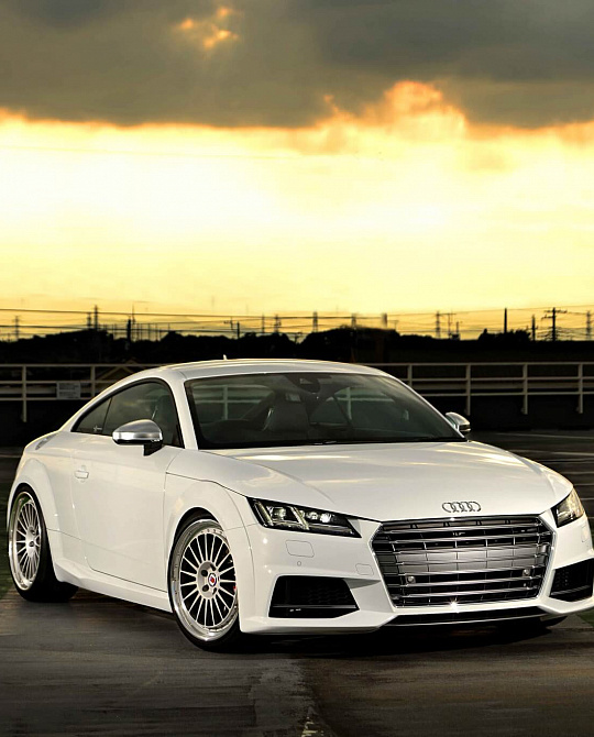 Фото дисков 309 Серебро на Audi TT (8S)