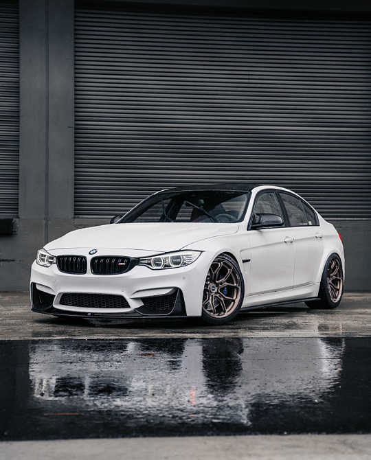 Фото дисков CM5-RS Сатиновая бронза на BMW 3/M3 (F3x/F80)