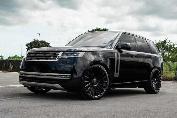Фото дисков Anrky RF-182 Черный глянец на Range Rover V