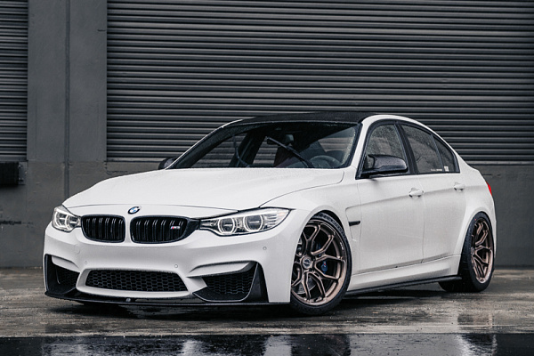 Фото дисков Brixton Forged CM5-RS Сатиновая бронза на BMW 3/M3 (F3x/F80)