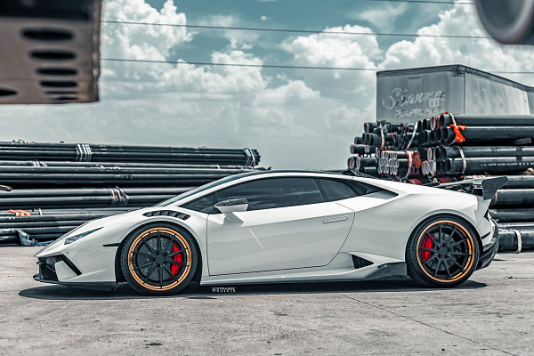 Фото дисков Strasse Wheels SV10 Deep Concave FS Другой цвет на Lamborghini Huracan