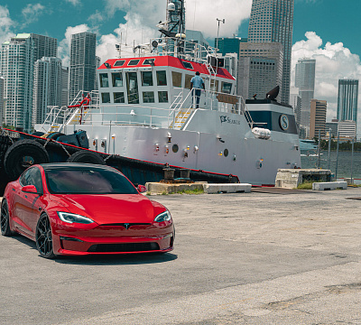 Фото дисков Vossen HF-5 на Tesla Model S