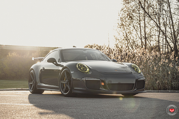 Фото дисков Vossen M-X5 Черный глянец на Porsche 911 VII