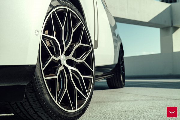 Фото дисков Vossen HF-2 Алмазная проточка на Land Rover Range Rover V