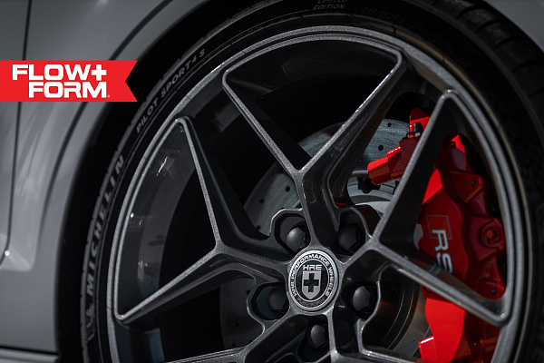 Фото дисков HRE FF11 Глянцевый графит на Audi A/S/RS 3 (8V)