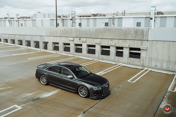 Фото дисков Vossen ML-X3 Глянцевый тонированный лак на Audi A/S 8 (D4)
