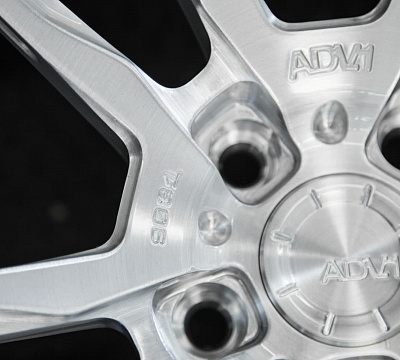 ADV.1 ADV5.2 M.V2 CS