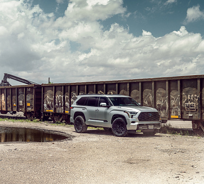 Фото дисков Vossen HF6-5 на Toyota Sequoia III