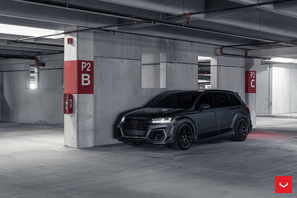 Фото дисков Vossen HF-2 Черный сатин на Audi Q7 (4M)