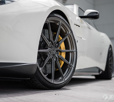 Фото дисков Vossen M-X2 на Ferrari GTC4Lusso