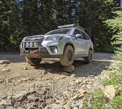 Фото дисков Black Rhino ARCHES на Subaru Forester SK