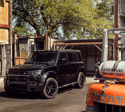Фото дисков Vossen UV-X на Land Rover Defender II