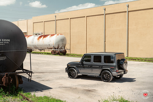 Фото дисков Vossen S21-01 Черный сатин на Mercedes-Benz G-Class III