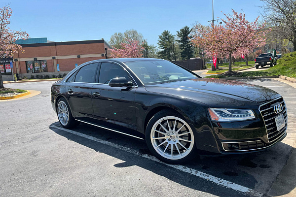 Фото дисков HRE 303M Глянцевый лак на Audi A/S 8 (D4)