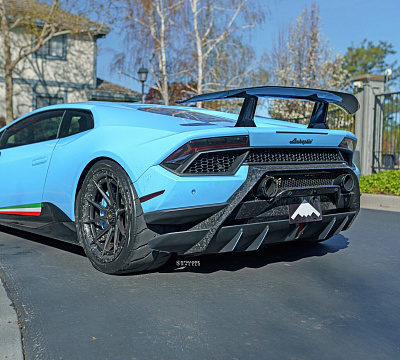 Фото дисков Savini SV10 на Lamborghini Huracan