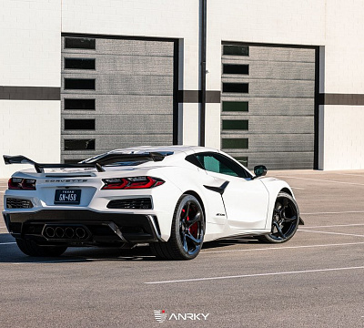 Фото дисков Anrky XR-105 на Chevrolet Corvette C8