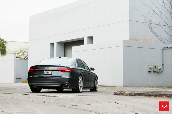 Фото дисков Vossen CV3 Серебро на Audi A/S 8 (D4)