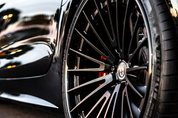 Фото дисков HRE S209H Черный сатин на Mercedes-Benz AMG GT I