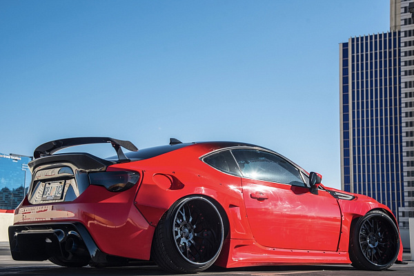 Фото дисков Savini SV70 Черный глянец на Subaru BRZ I