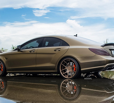Фото дисков Strasse Wheels SM5 Deep Concave на Mercedes-Benz CLS (C218)