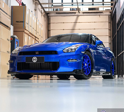 Фото дисков HRE 520 на Nissan GT-R