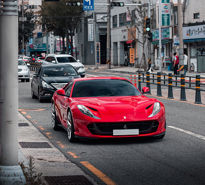 Фото дисков Vossen S21-01 на Ferrari 812